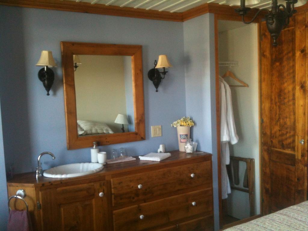 Auberge Du Maitre Forgeron Beaupre Room photo